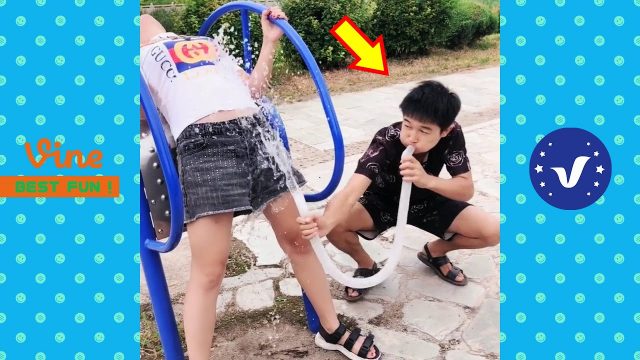 New Funny Videos 2020 ● People doing stupid things P98