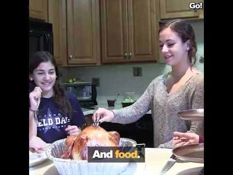 Parents pull funny turkey gag on girls