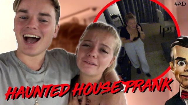 HAUNTED HOUSE PRANK ON LITTLE SISTER!